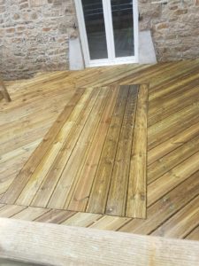 Petite terrasse sur pilotis La Roche Maurice 3 - Toutes les réalisations - Quimper Brest
