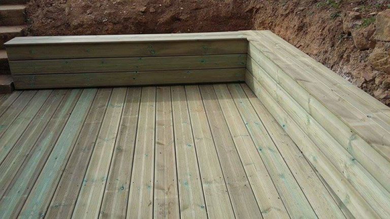 Terrasse en contre-bas Plougastel (1)